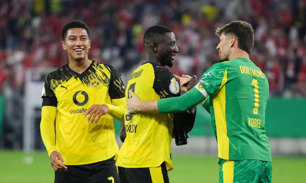 m6米乐里程碑夜！那不勒斯刷新队史纪录，德甲今晚刷纪录，球迷炸锅，赛程密集仍需轮换的简单介绍